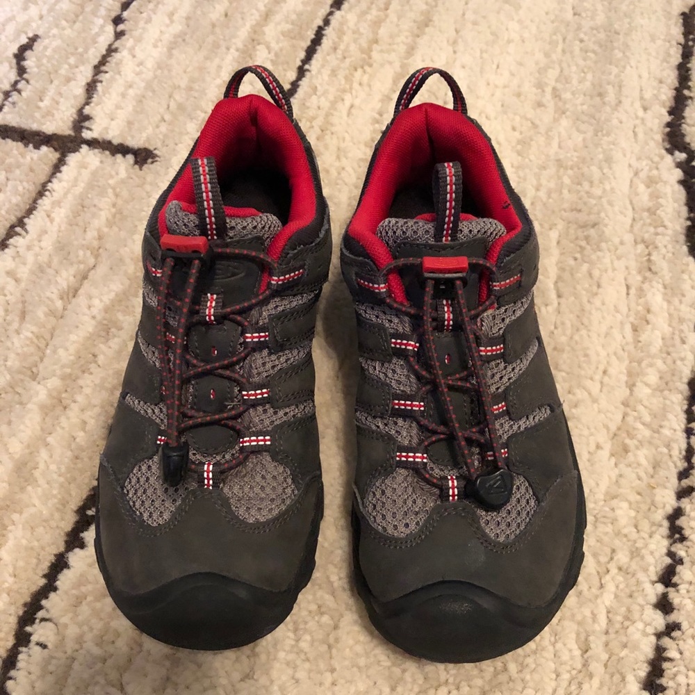 KEEN Koven Low Hiking Shoe Bumper Toe - Boys 3